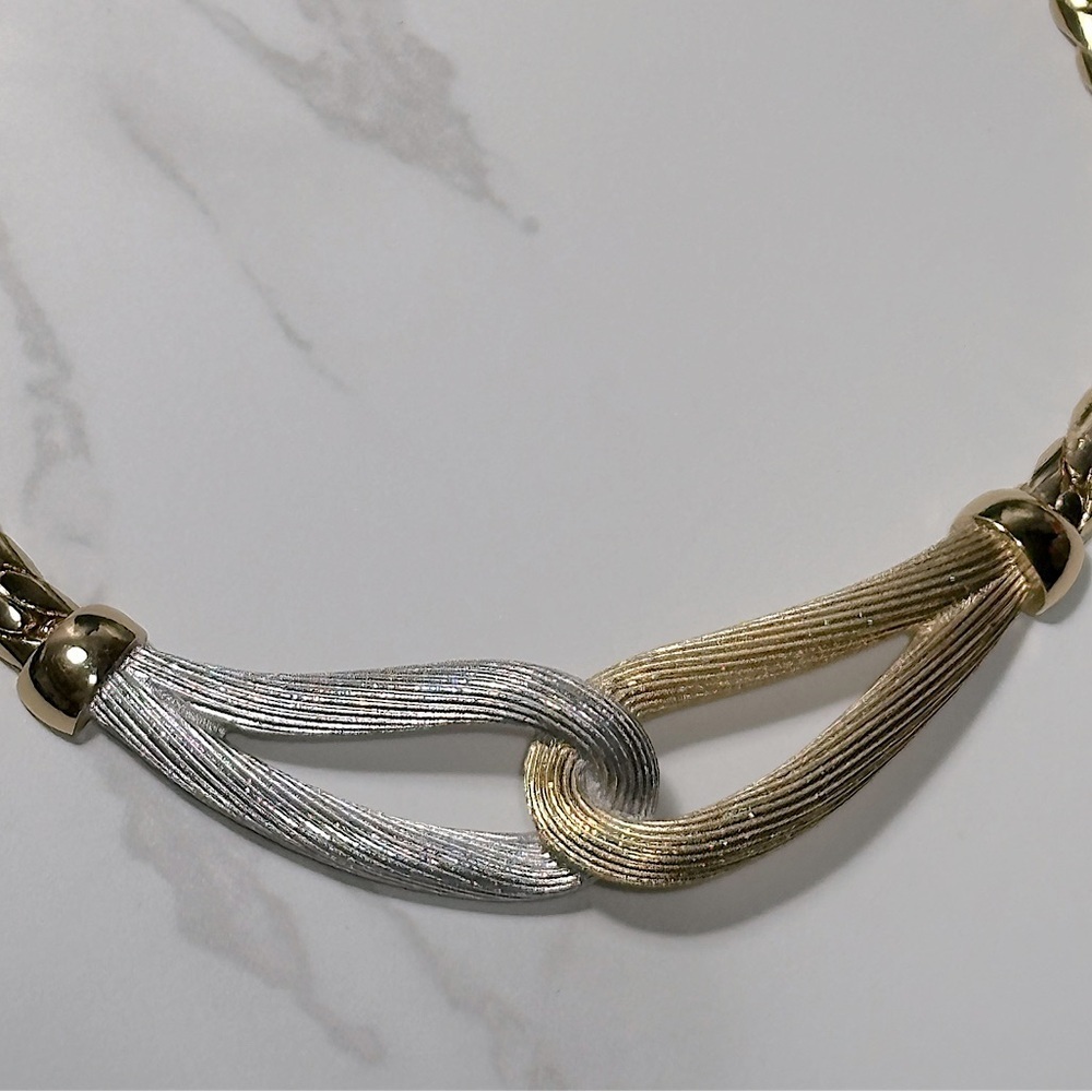 Authentic & Rare Vintage BURBERRY Necklace | Beautiful Vintage Designer Necklace - Picture 4 of 11
